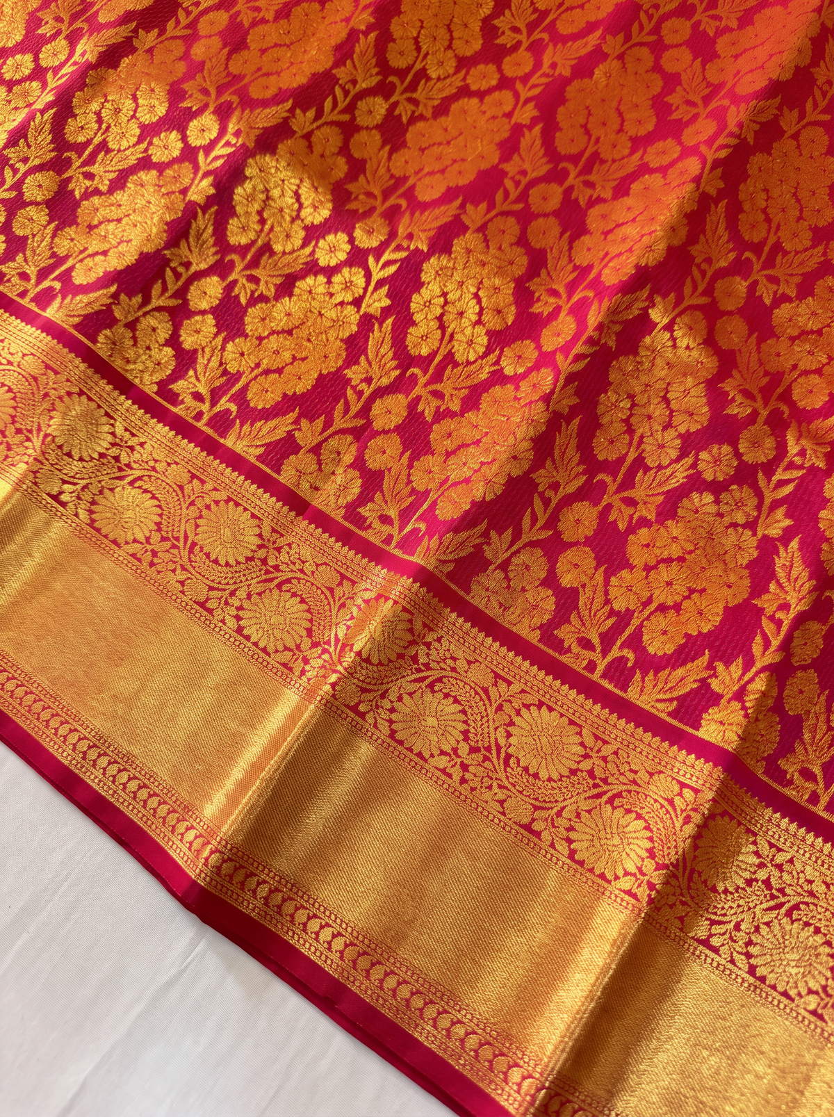 Pure Kanjivaram Handloom Silk Saree, Brocade, Straight from Kanchipuram - Deep Magenta Pink