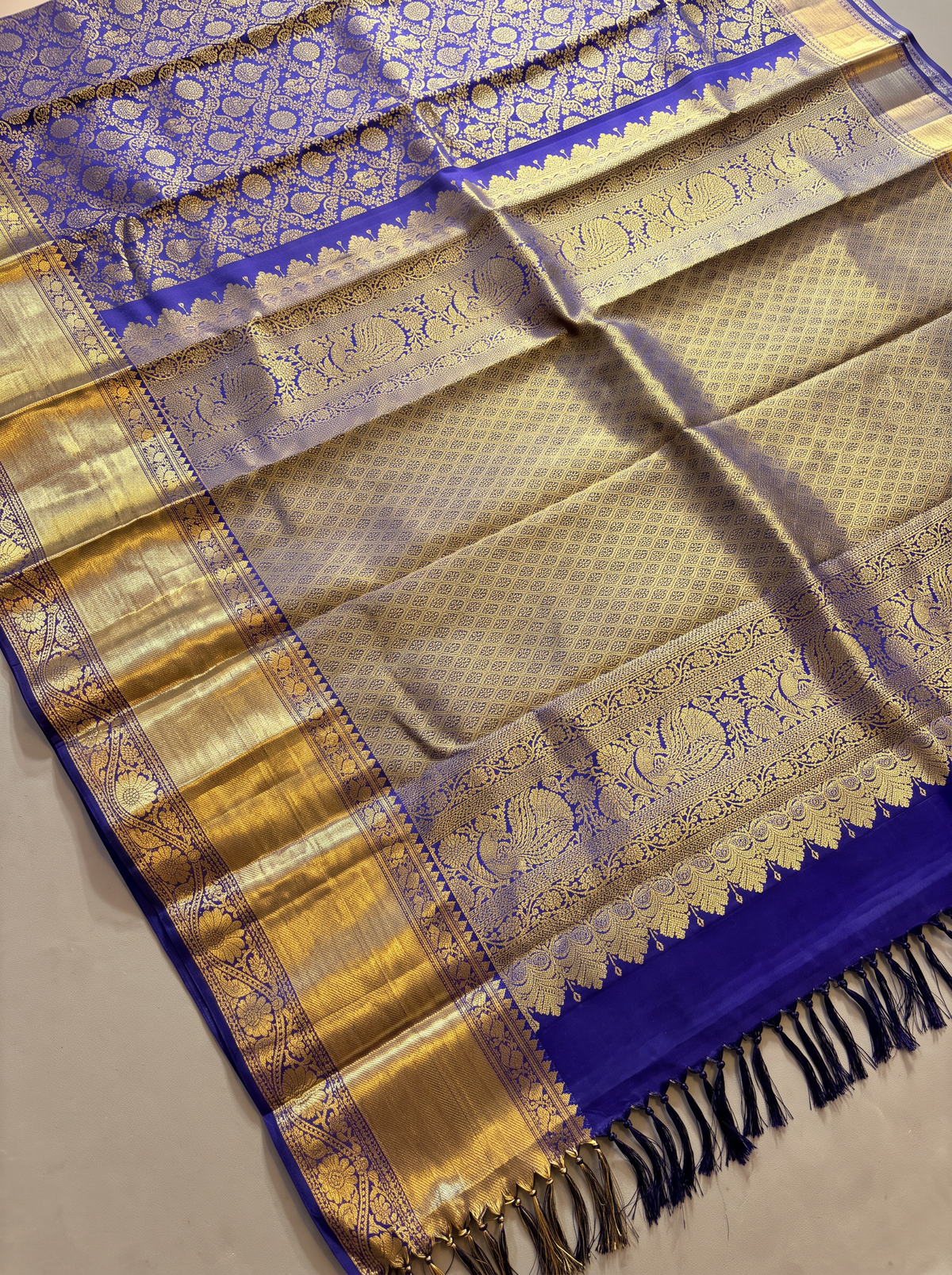 A Celestial Majesty of Zari & Silk – Royal Blue & Gold Pure Kanjivaram Handloom Silk Saree