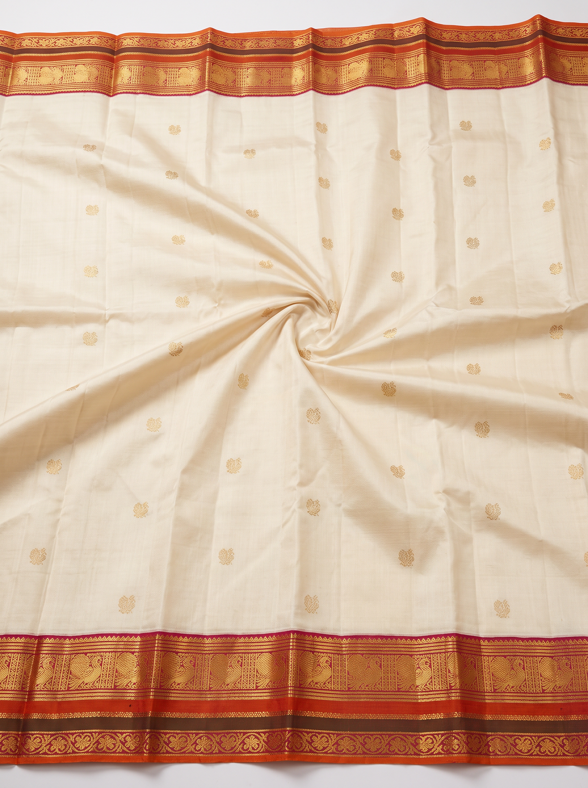Kanjivaram - Cream with Pink