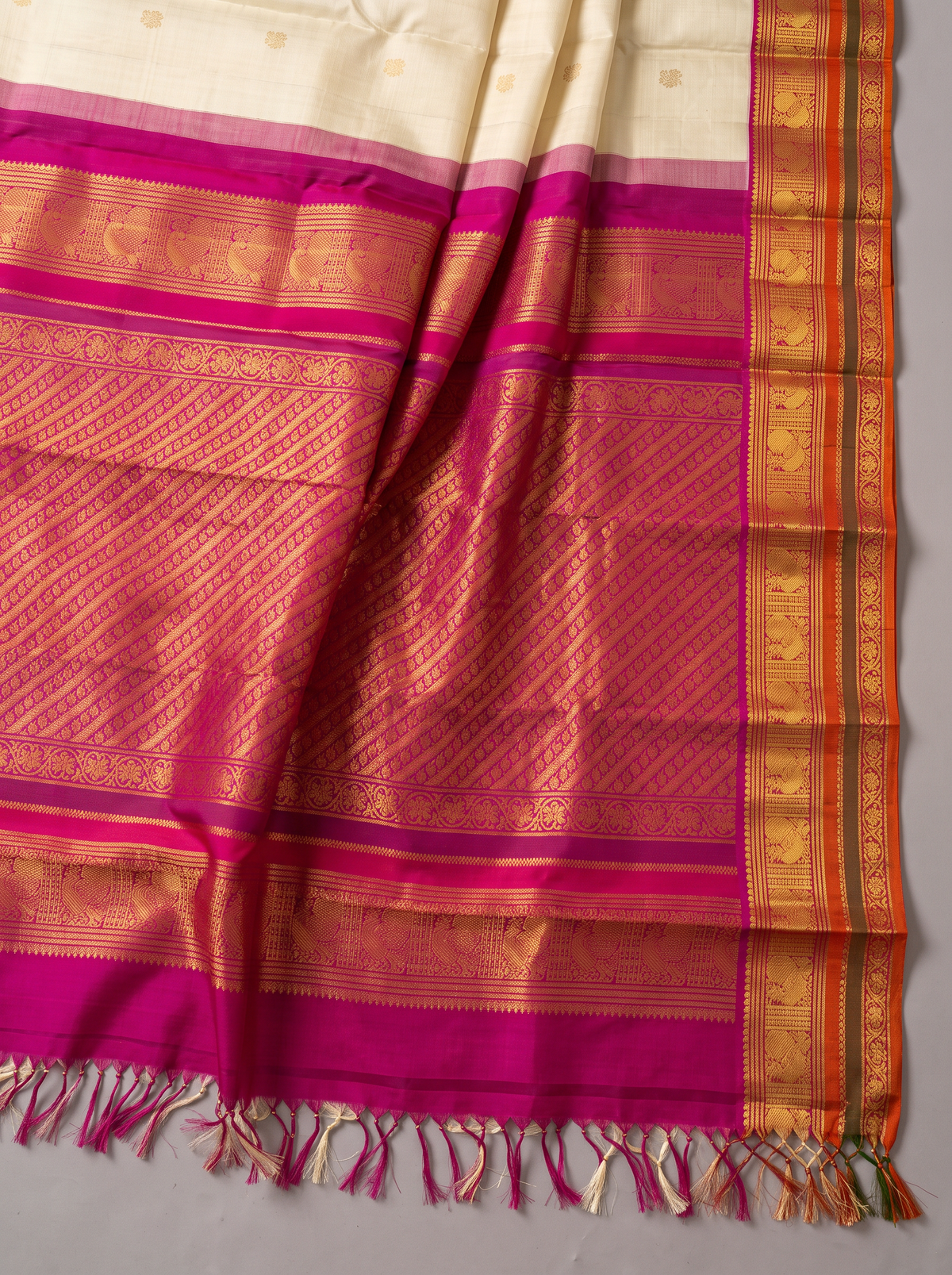Kanjivaram - Cream with Pink