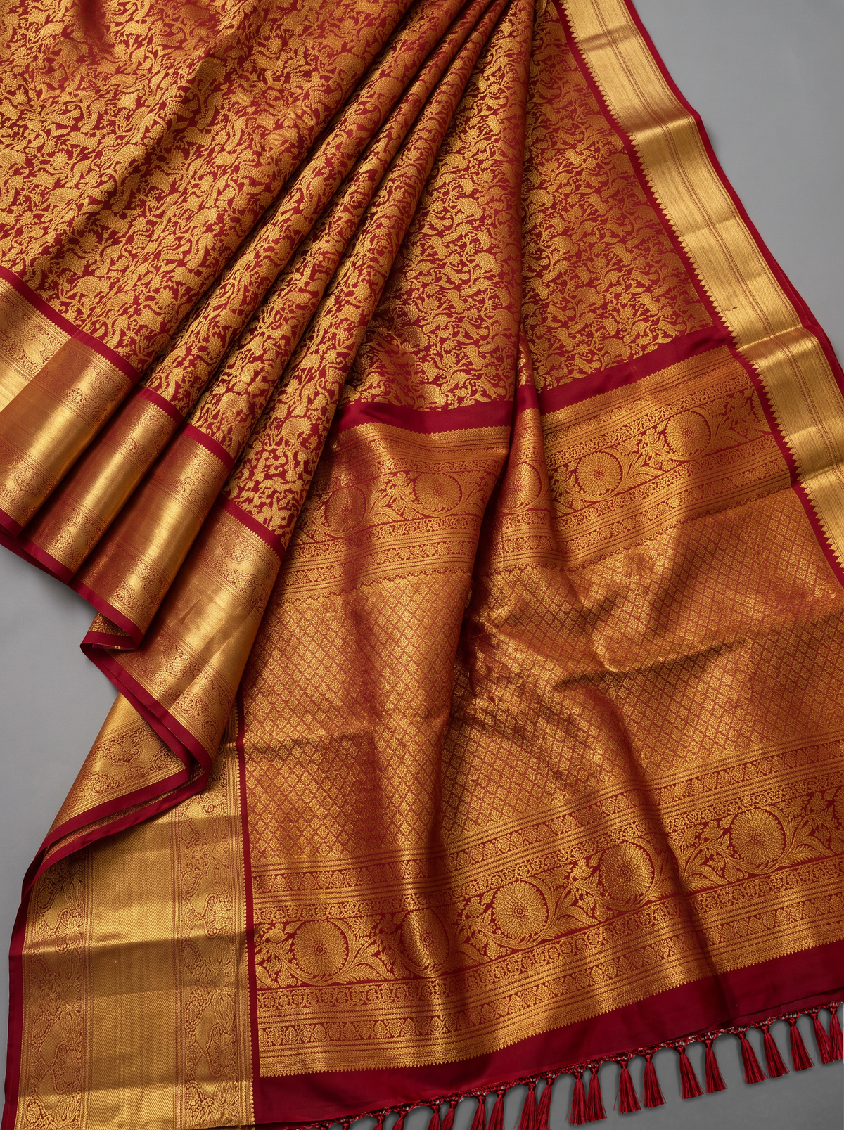 Pure Handloom Kanjivaram Silk, Shikharga Brocade Saree Straight from Kanchipuram - Red and Gold