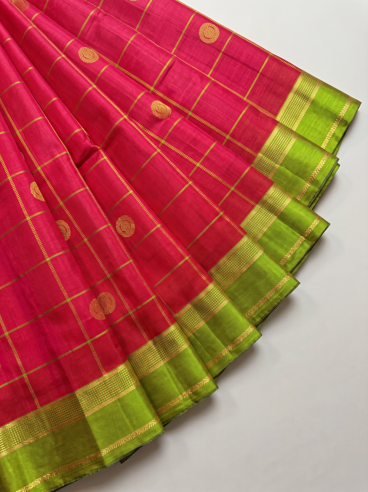 A Symphony of Coin & Checks – Coral Red & Parrot Green Pure Korvai Kanjivaram Handloom Silk Saree