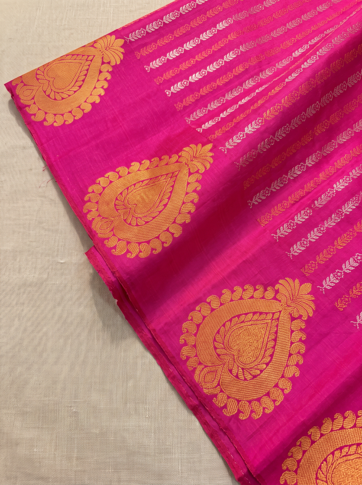 Kanjivaram - Rani Pink Base
