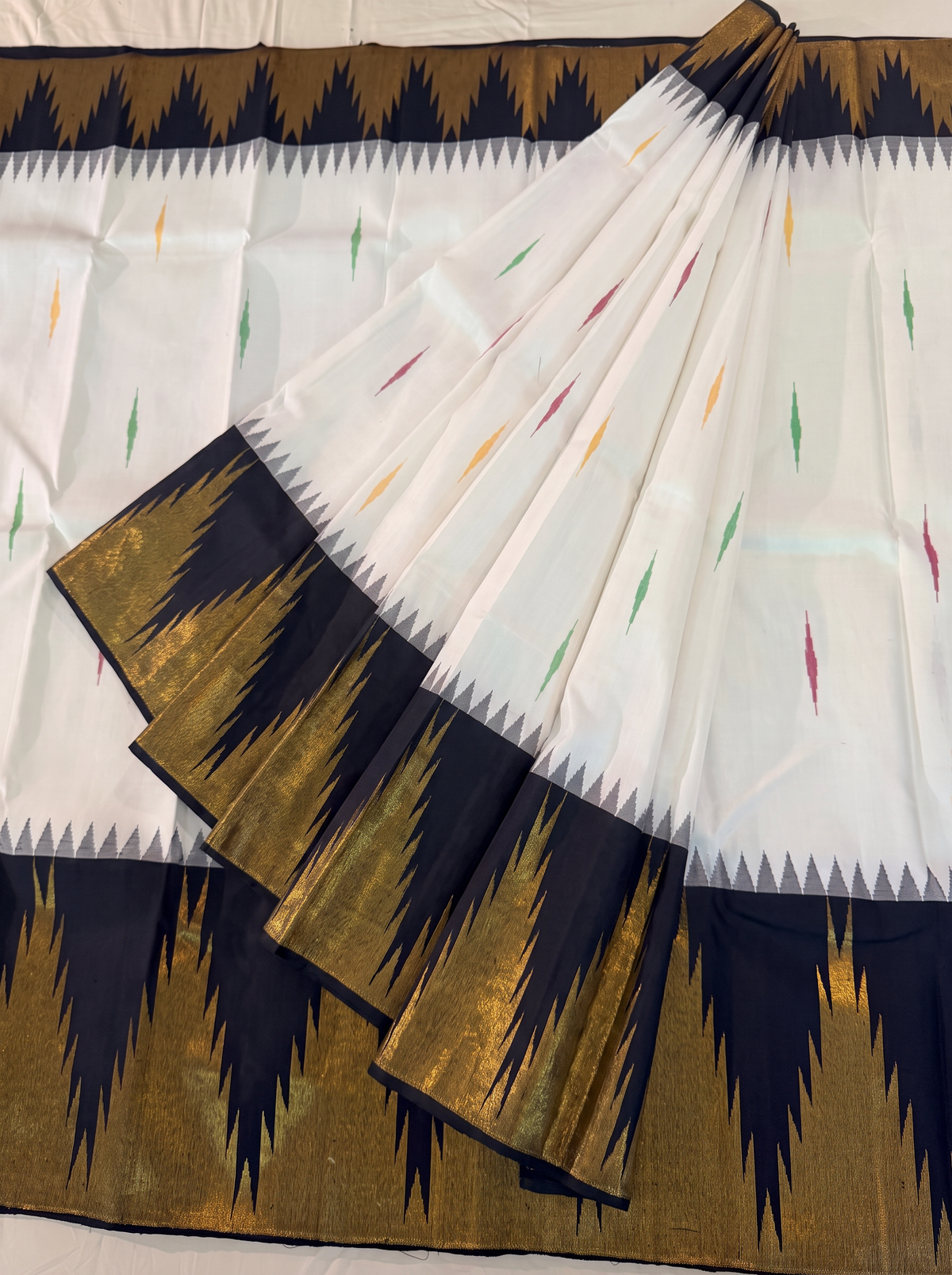 Kanjivaram - White with Black