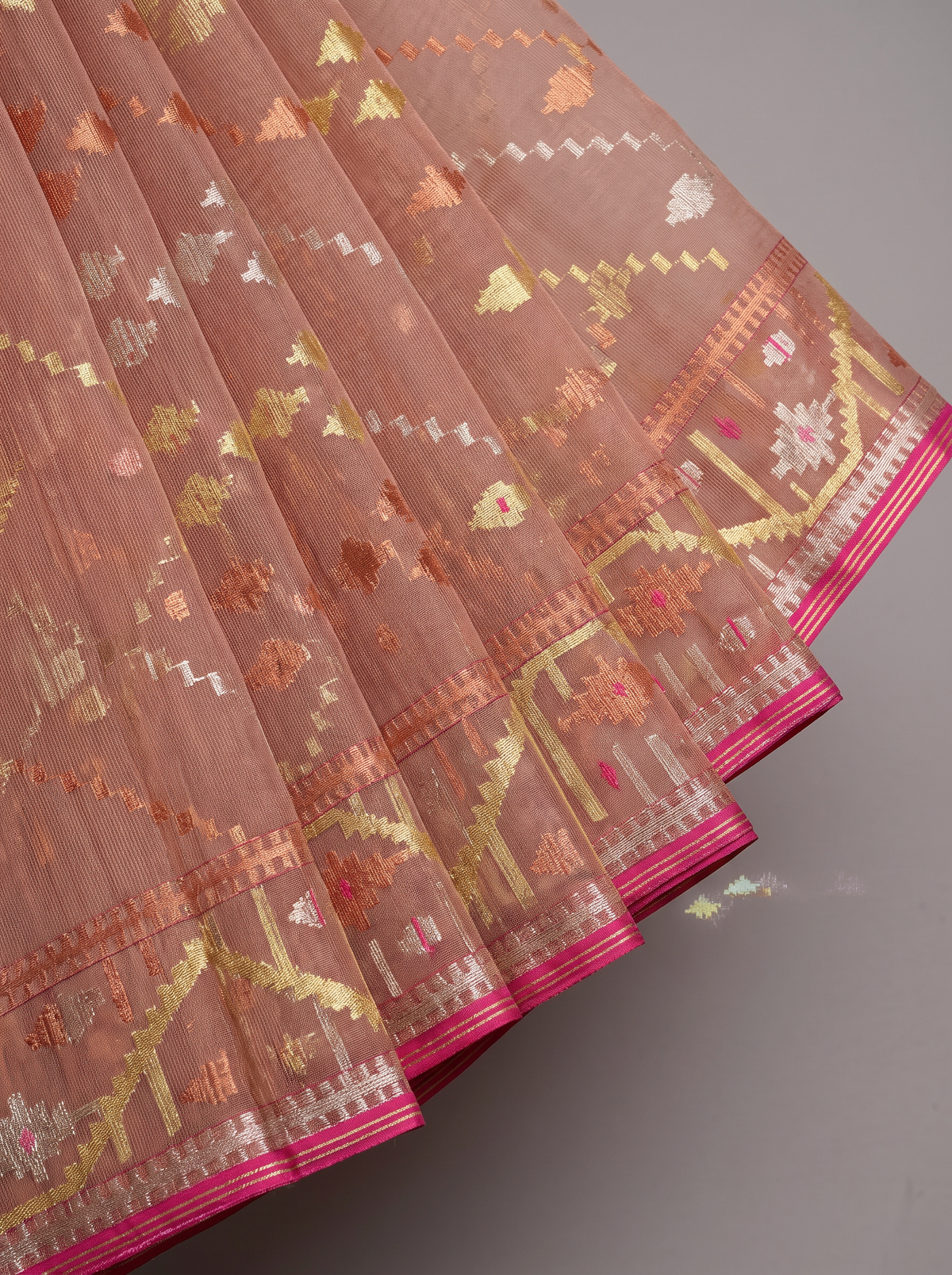 'Chitralekha' Peach with Gold Pure Dhakai Jamdani Handloom Saree