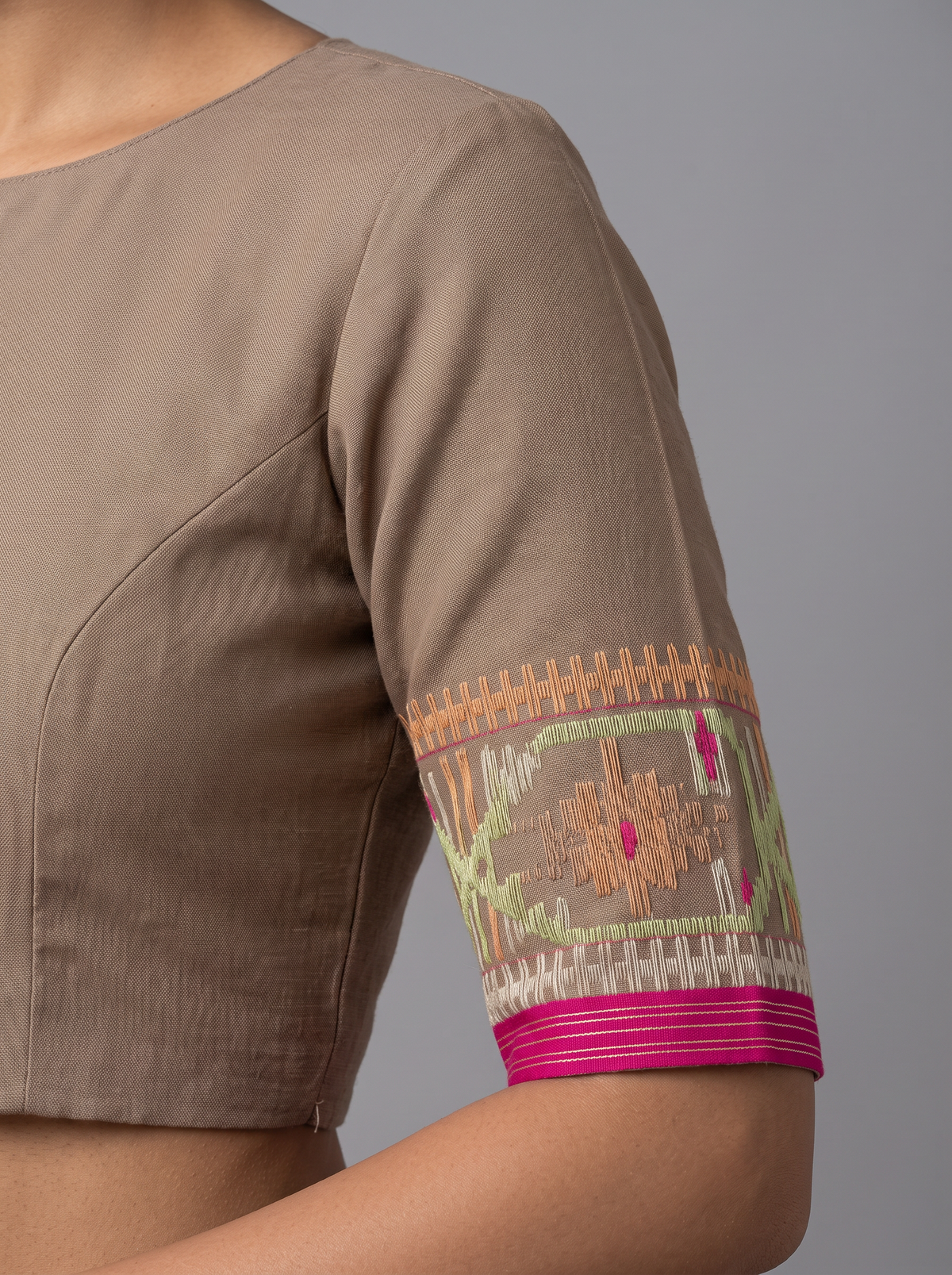 'Chitralekha' Peach with Gold Pure Dhakai Jamdani Handloom Saree