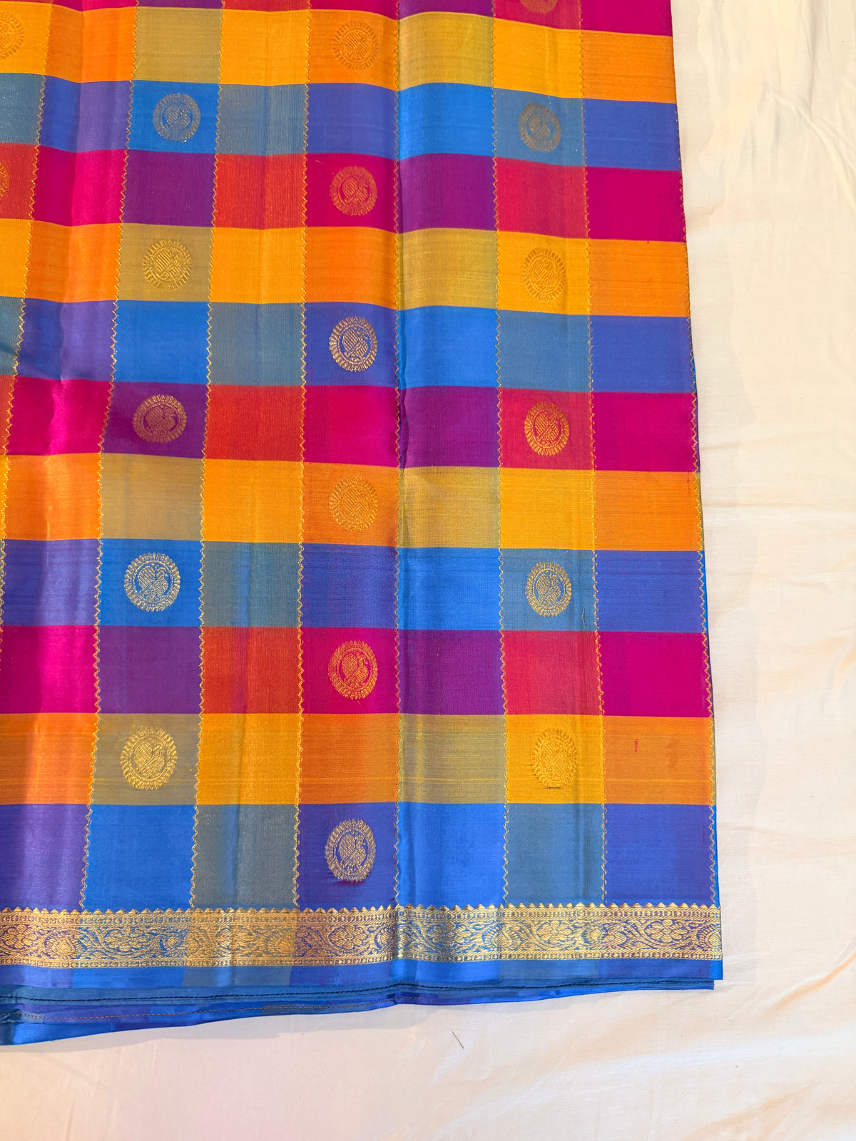 A Vibrant Tapestry of Checks & Tradition – Multicolour Checked Pure Korvai Kanjivaram Handloom Silk Saree with Coin Brocade