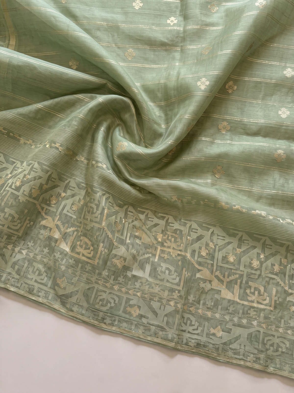 A Garden Woven in Sage — Dhakai Jamdani Where Florals Meet Geometry