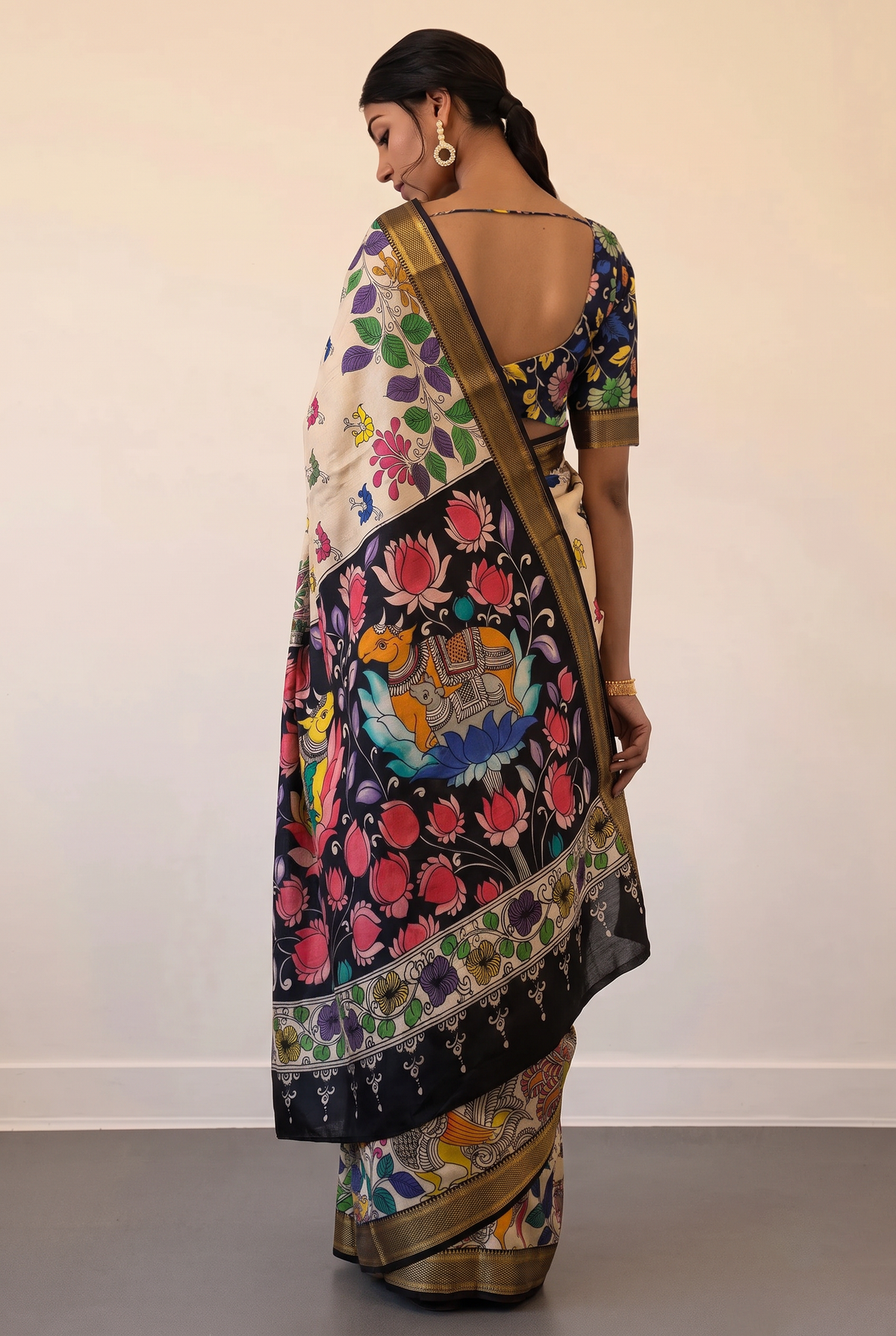Kalahasti Kalamkari - Cream with Black