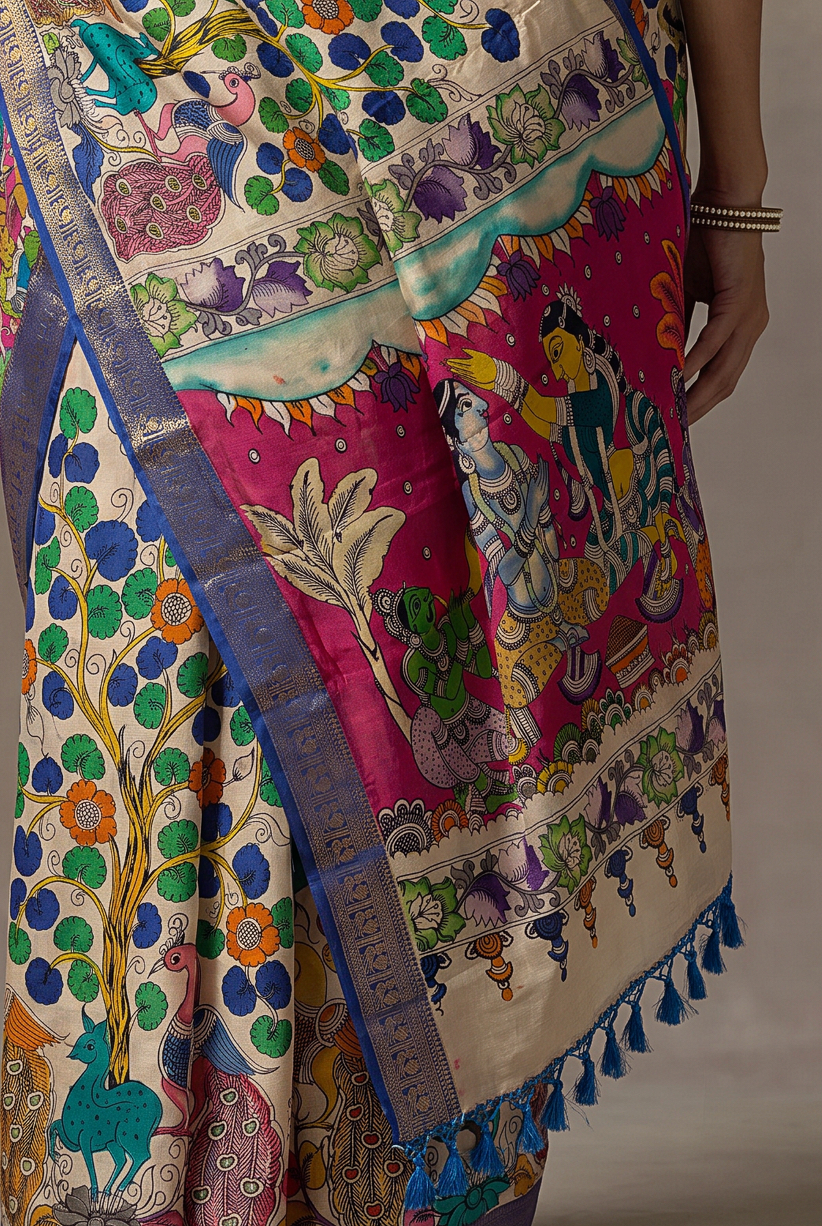 Kalahasti Kalamkari - Cream with Blue